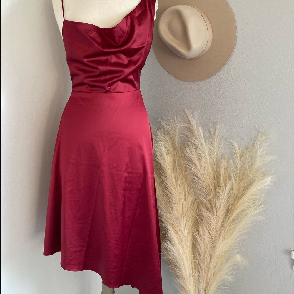 ❤️LULUSWine Sereno Cowl Neck Satin Midi Dress - Picture 10 of 11